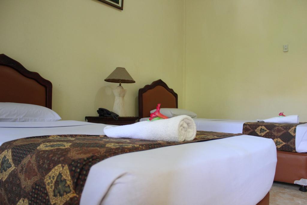 Hotel Puri Nusantara 庫塔 外观 照片
