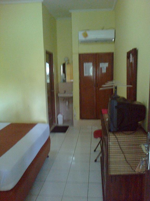 Hotel Puri Nusantara 庫塔 外观 照片