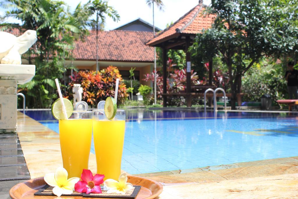 Hotel Puri Nusantara 庫塔 外观 照片