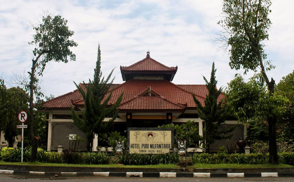 Hotel Puri Nusantara 庫塔 外观 照片