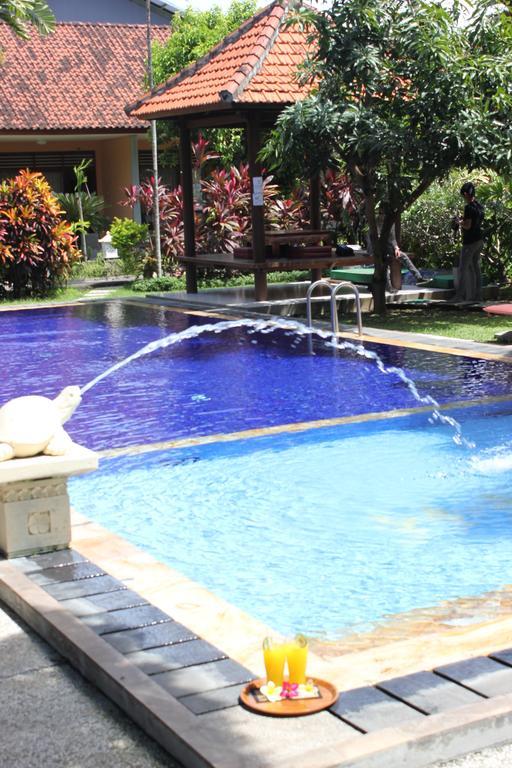 Hotel Puri Nusantara 庫塔 外观 照片