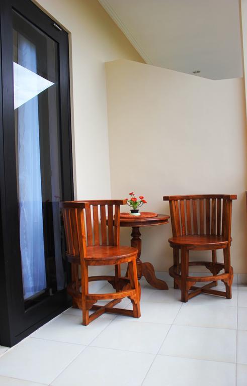 Hotel Puri Nusantara 庫塔 外观 照片