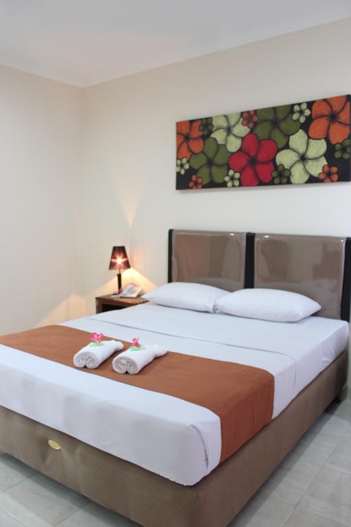 Hotel Puri Nusantara 庫塔 外观 照片