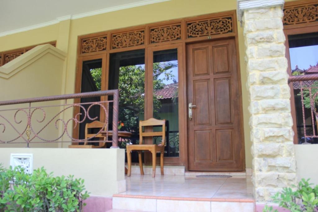 Hotel Puri Nusantara 庫塔 外观 照片