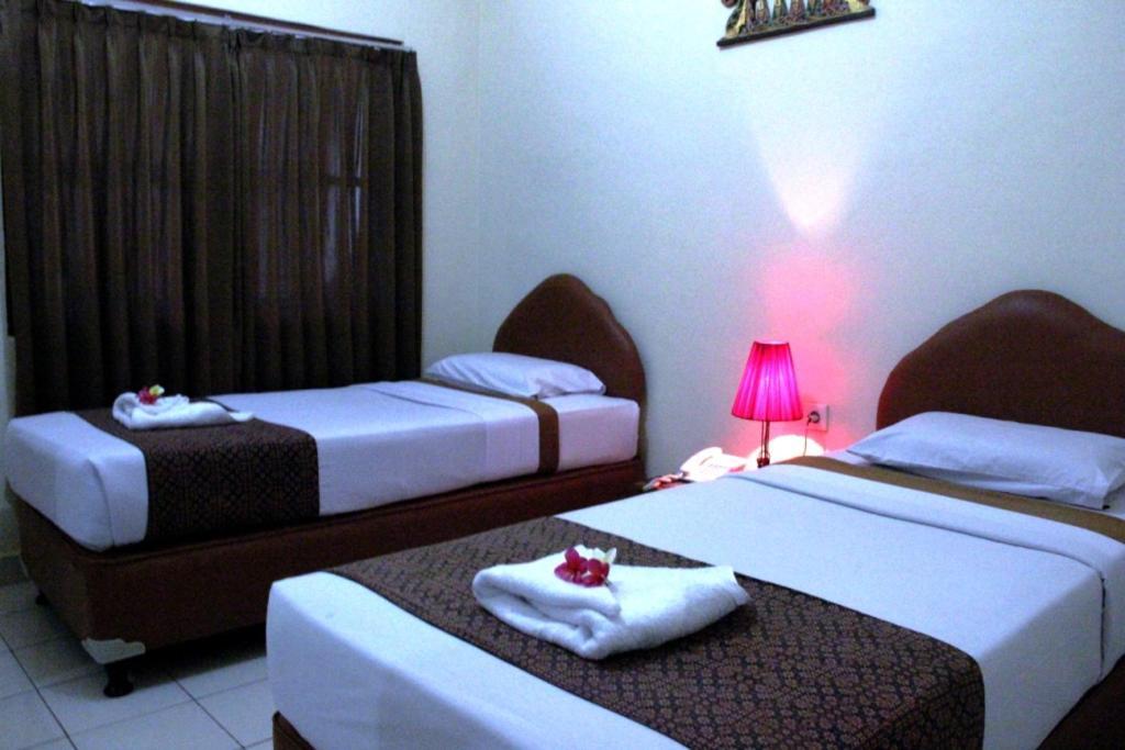 Hotel Puri Nusantara 庫塔 外观 照片